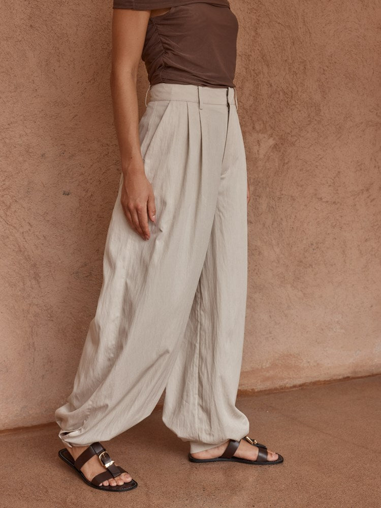 Lucie Soft Balloon Pant in Stone – women's pants by SASS