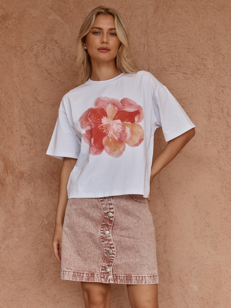 Salore Printed Tee in Peony Print – women's t-shirt by SASS